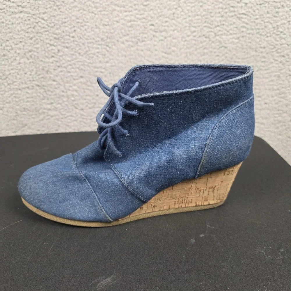 UNR8ED‎ Boots Womens Size 11 Blue Denim Lace Up Cork Wedge Ankle Booties SANDY2